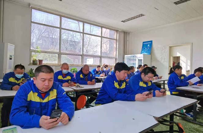 AMTG組織觀看安全生產“開工第一課”專題講座